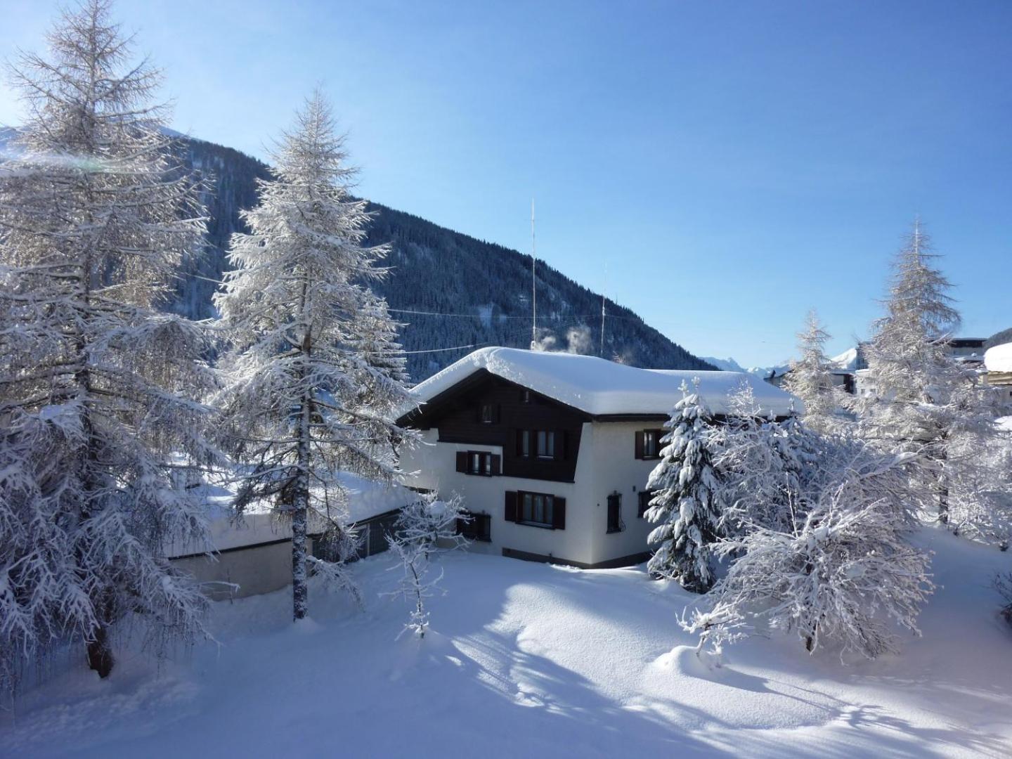 Apartment 2,5 Zi Dischma 20 Tinzenblick *